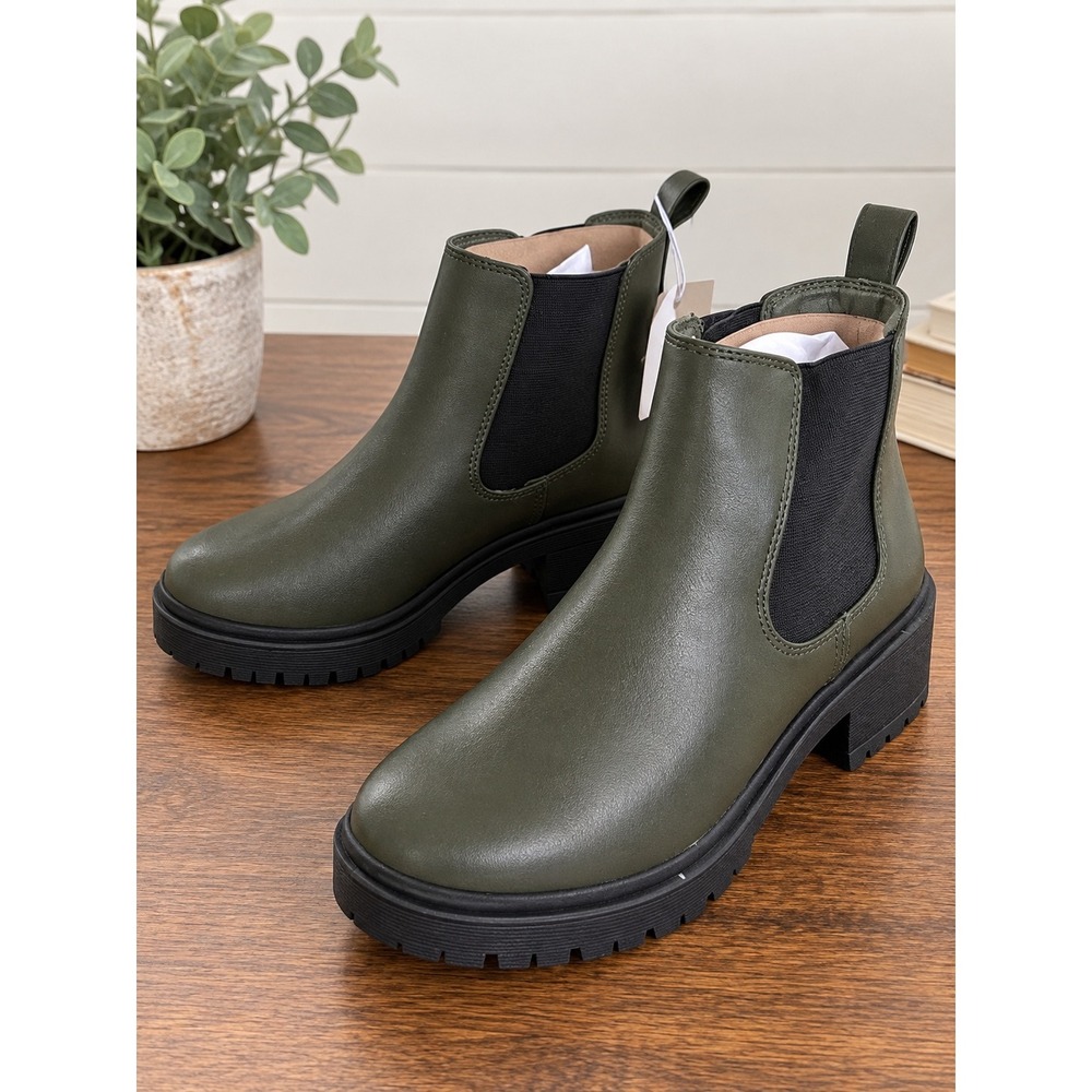 Olive Green Chelsea Lug Sole Ankle Boots Womens 7 New Amazon Essentials Beth